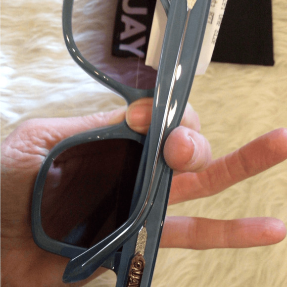 NEW! Quay rare iCY sunglasses main image 5